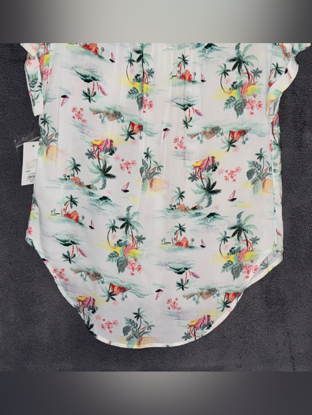 NWT SO White Tropical Print Short Sleeve Button-Up Blouse Size Small - Picture 11 of 15